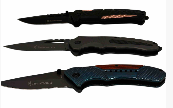 Folding Pocket Knives (38+ Designs – Wood, Camo, Engraved, Butterfly & More)